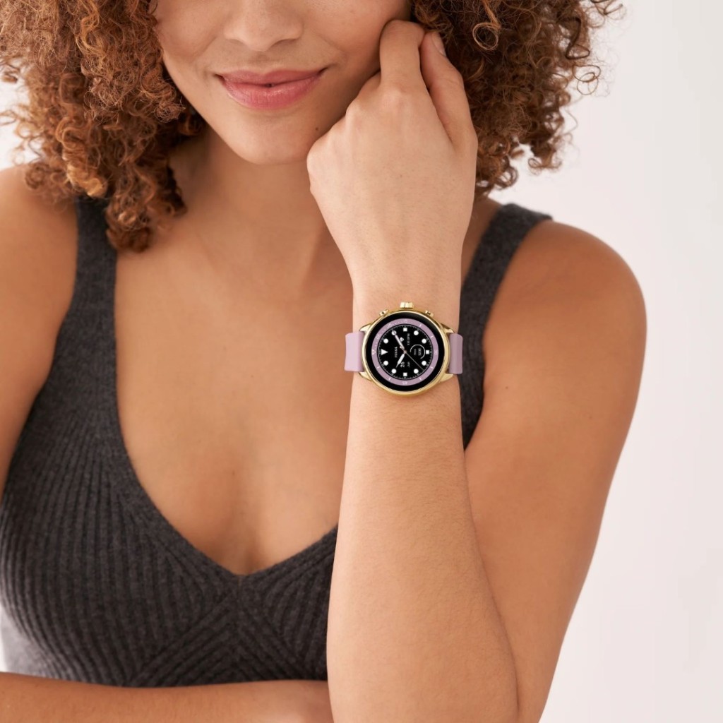 Nike run club online fossil watch